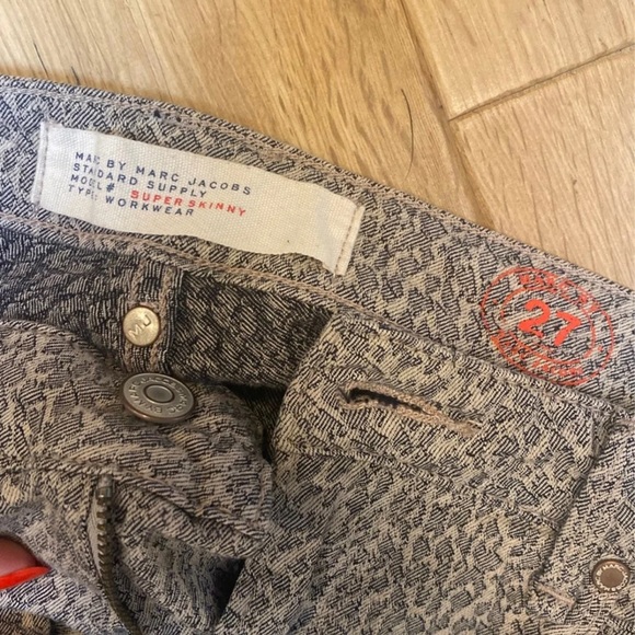 Marc by Marc Jacobs leopard print skinny jeans size 27 - Picture 4 of 4